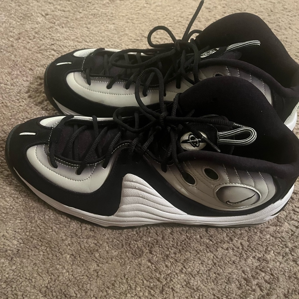 Nike Pennies size 13